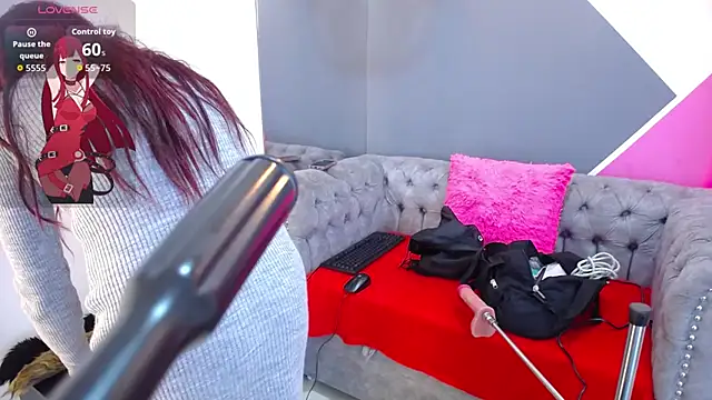 Snapshot of Agata_Grubisic chatting on February 19, 3:24 am Agata Grubisic online show from February 19, 3:24 am