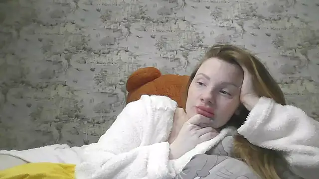 Eveline May online show from February 28, 1:15 am