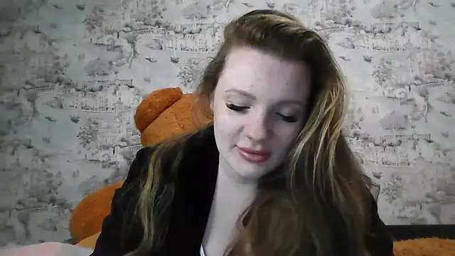 Snapshot of Eveline_May chatting on February 12, 5:08 pm Eveline May online show from February 12, 5:08 pm