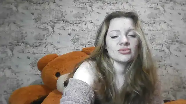 Snapshot of Eveline_May chatting on March 5, 3:41 pm Eveline May online show from March 5, 3:41 pm