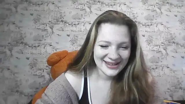 Snapshot of Eveline_May chatting on March 8, 10:41 am Eveline May online show from March 8, 10:41 am