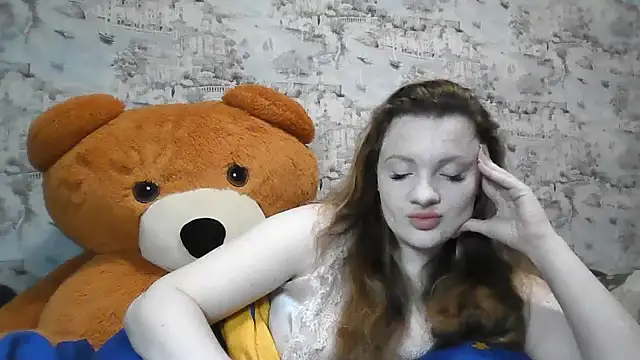 Snapshot of Eveline_May chatting on March 12, 10:05 pm Eveline May online show from March 12, 10:05 pm