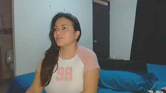 roxanasexy2025 online show from November 24, 12:38 pm