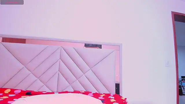 gime lara online show from October 16, 7:04 pm