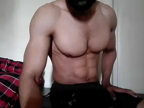 Snapshot of fitbuddy1 chatting on April 13, 7:58 am fitbuddy1 online show from April 13, 7:58 am