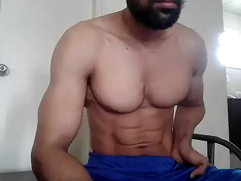 Snapshot of fitbuddy1 chatting on April 22, 9:11 am fitbuddy1 online show from April 22, 9:11 am