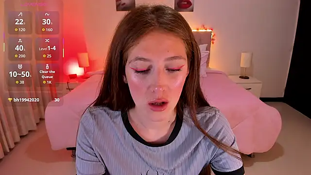 Emily Warren  online show from October 23, 7:45 pm