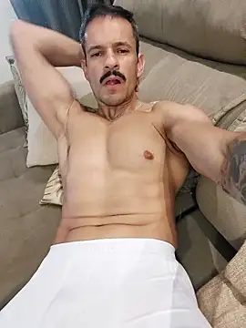 juniortche1313 online show from February 27, 5:04 pm