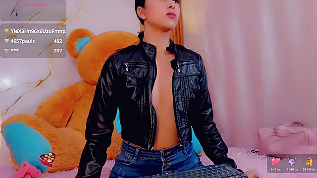 Snapshot of ValeriCardenas chatting on March 15, 12:15 am ValeriCardenas online show from March 15, 12:15 am