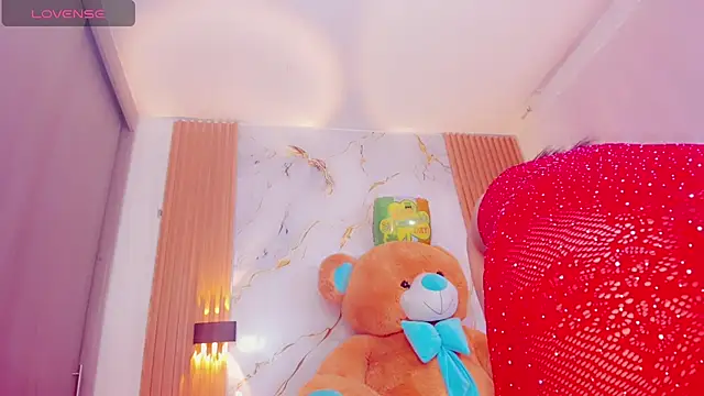 Snapshot of ValeriCardenas chatting on March 16, 2:44 pm ValeriCardenas online show from March 16, 2:44 pm