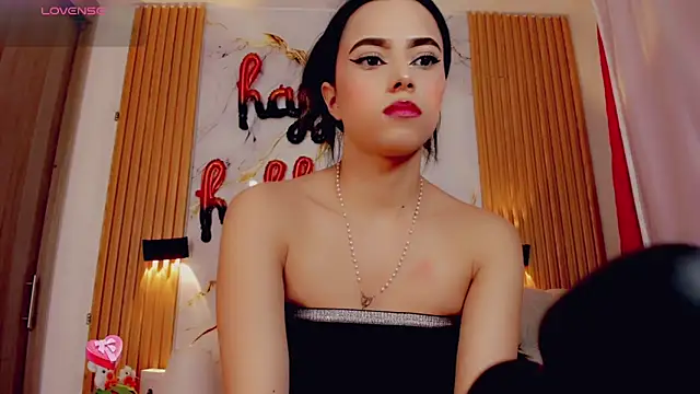 Snapshot of ValeriCardenas chatting on October 11, 11:47 pm ValeriCardenas online show from October 11, 11:47 pm