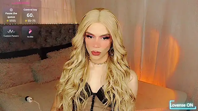 Dalila moan online show from September 26, 10:14 pm