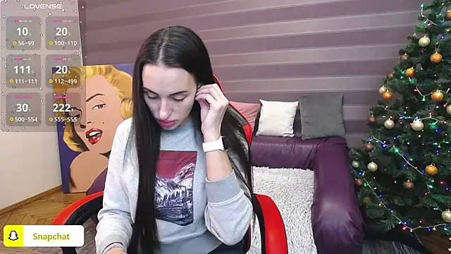 Snapshot of JenniferStone chatting on December 29, 6:35 am JenniferStone online show from December 29, 6:35 am