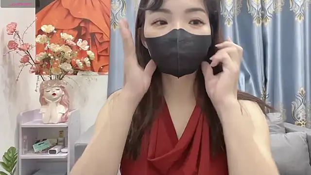 Snapshot of shishi_101 chatting on November 21, 1:43 pm shishi 101 online show from November 21, 1:43 pm