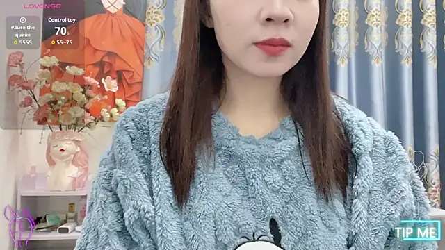 Snapshot of shishi_101 chatting on November 30, 2:04 am shishi 101 online show from November 30, 2:04 am