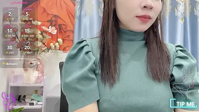 Snapshot of shishi_101 chatting on December 5, 1:47 am shishi 101 online show from December 5, 1:47 am