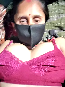 Divya Chandok online show from February 9, 3:38 pm