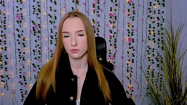 Snapshot of doll_vey chatting on March 4, 9:29 am doll vey online show from March 4, 9:29 am