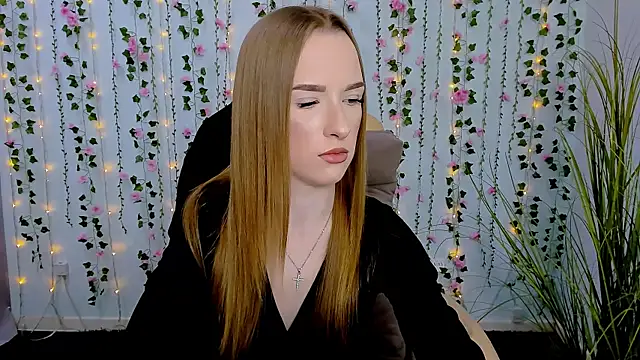 Snapshot of doll_vey chatting on March 9, 9:35 am doll vey online show from March 9, 9:35 am