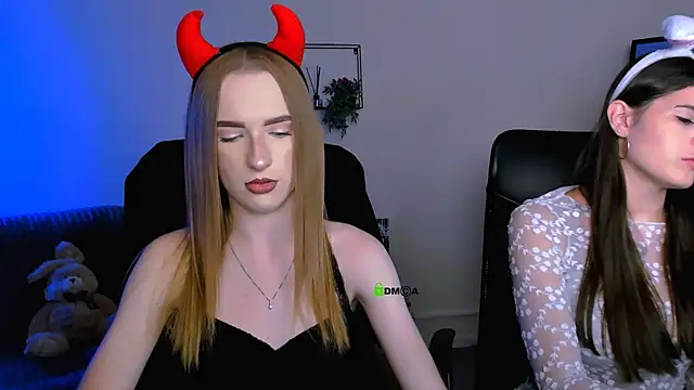 Snapshot of doll_vey chatting on September 12, 1:00 pm doll vey online show from September 12, 1:00 pm