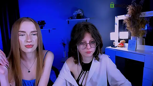 Snapshot of doll_vey chatting on September 29, 7:51 pm doll vey online show from September 29, 7:51 pm