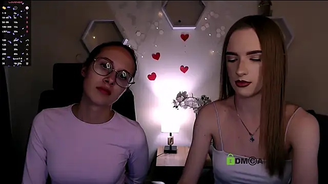 Snapshot of doll_vey chatting on October 4, 10:52 pm doll vey online show from October 4, 10:52 pm