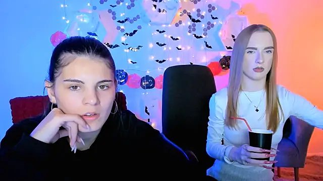 Snapshot of doll_vey chatting on October 27, 8:13 pm doll vey online show from October 27, 8:13 pm