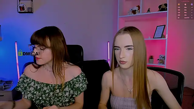 Snapshot of doll_vey chatting on November 27, 8:22 pm doll vey online show from November 27, 8:22 pm