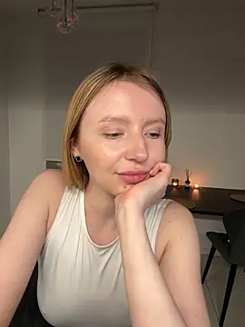 Snapshot of EvaBrooklyn chatting on March 2, 5:36 pm EvaBrooklyn online show from March 2, 5:36 pm