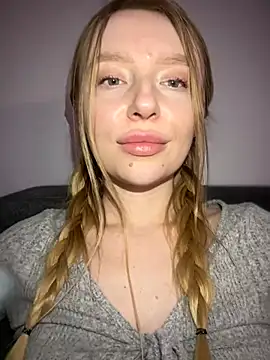 Snapshot of EvaBrooklyn chatting on March 11, 7:58 pm EvaBrooklyn online show from March 11, 7:58 pm