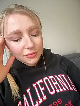 Snapshot of EvaBrooklyn chatting on March 14, 2:08 pm EvaBrooklyn online show from March 14, 2:08 pm