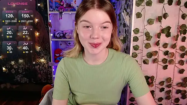 Strawberry juli online show from March 3, 1:31 am