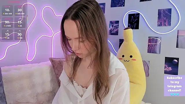 Dreamy Polly online show from March 21, 7:13 pm