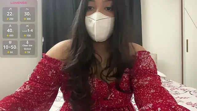 Snapshot of oviyakalra chatting on December 5, 3:59 am oviyakalra online show from December 5, 3:59 am