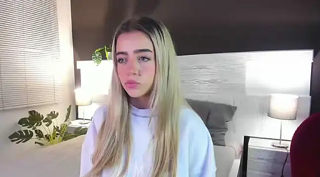Zhaavia online show from March 11, 12:39 pm