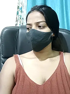 Snapshot of CRAZY__BITE chatting on April 19, 7:38 pm CRAZY BITE online show from April 19, 7:38 pm