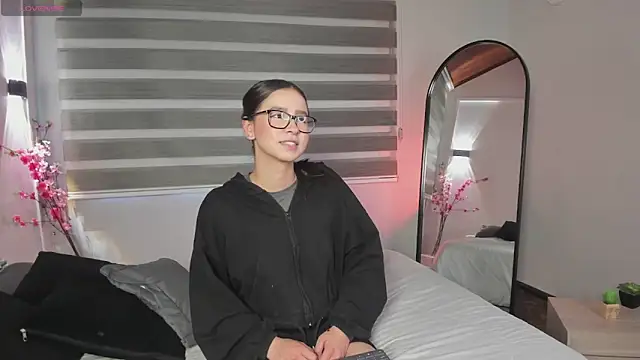 sweet obsession   online show from September 29, 7:40 pm