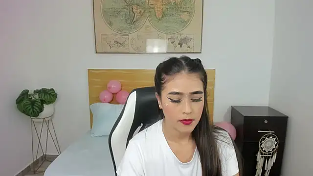 dulce victoriaa  online show from September 12, 3:17 am