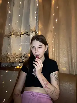 Snapshot of MrrKate chatting on December 15, 8:57 pm MrrKate online show from December 15, 8:57 pm