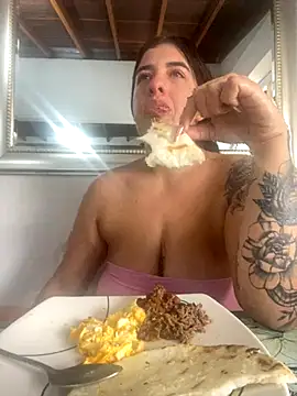 Snapshot of Madisson-Rivas chatting on October 17, 1:25 pm Madisson-Rivas online show from October 17, 1:25 pm