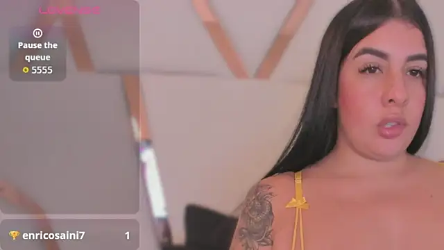 Snapshot of Madisson-Rivas chatting on October 27, 10:14 pm Madisson-Rivas online show from October 27, 10:14 pm