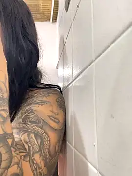 Snapshot of Madisson-Rivas chatting on November 2, 7:49 pm Madisson-Rivas online show from November 2, 7:49 pm