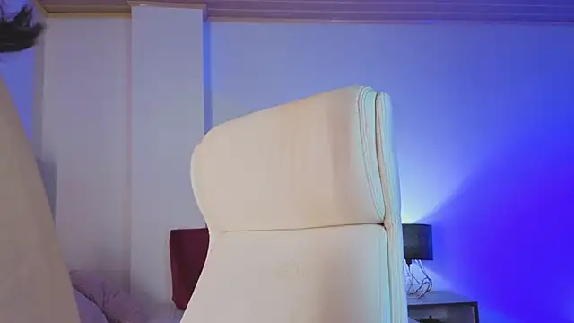 Walton abieca  online show from October 10, 4:22 am