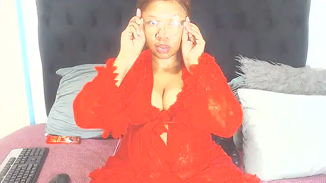 BootyClitQueen online show from July 11, 10:11 pm