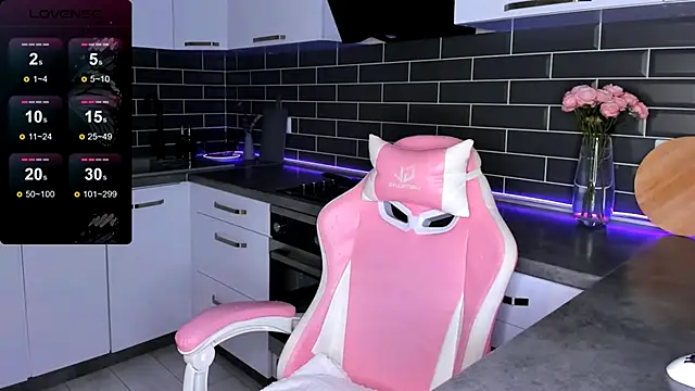 Snapshot of ShaiyaMinn3 chatting on September 25, 9:29 pm ShaiyaMinn3 online show from September 25, 9:29 pm