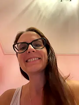 Snapshot of NataKitten chatting on October 21, 4:35 am NataKitten online show from October 21, 4:35 am