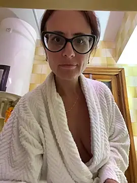 Snapshot of NataKitten chatting on October 22, 6:02 am NataKitten online show from October 22, 6:02 am