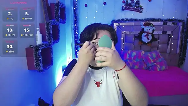 safyka online show from December 17, 2:17 am