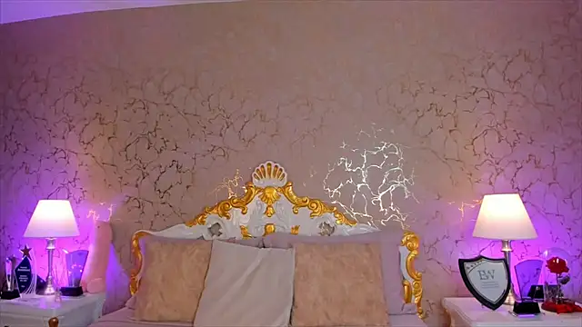 ScarlettWallace online show from October 11, 12:58 pm