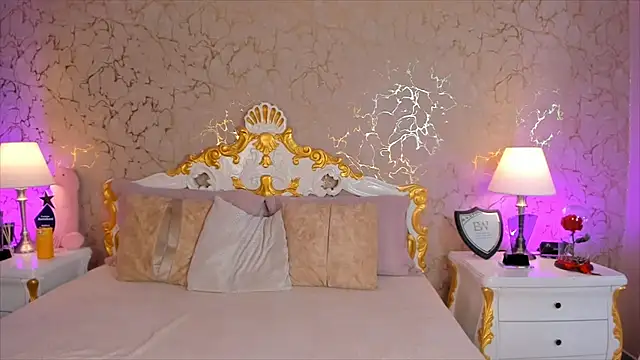 ScarlettWallace online show from November 23, 10:09 pm